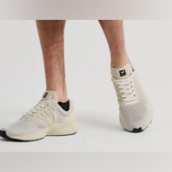 VEJA Marlin V-knit sneakers NEW